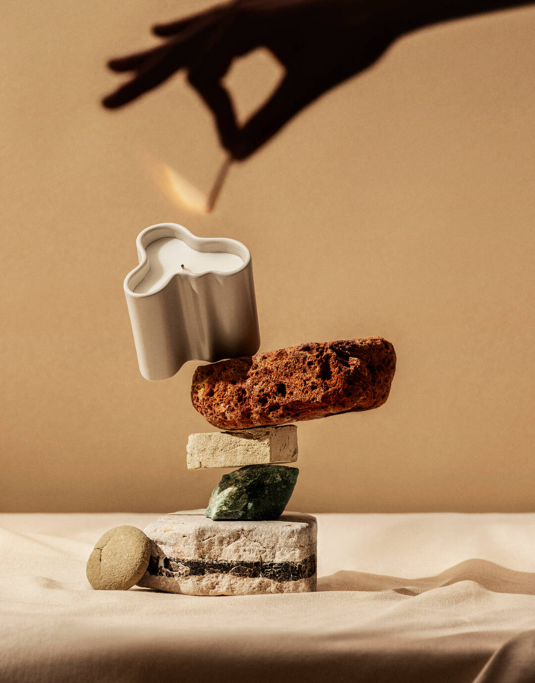 【IITTALA】2025年12月 新作のご紹介