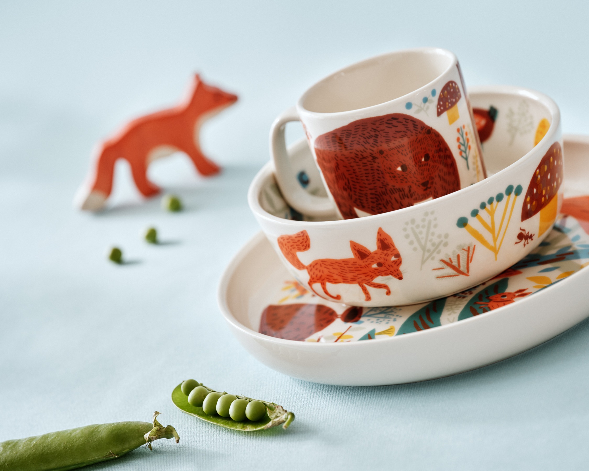 森の動物たちが彩る、⼦どもたちの声から⽣まれたテーブルウェア「ポッポー」